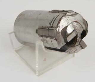 Solid boring tool with lubricant ways (1963)