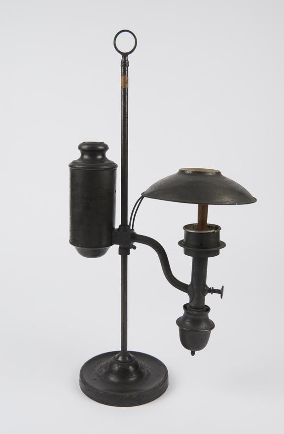 Microscope lamp of John Quekett, to burn sperm oil