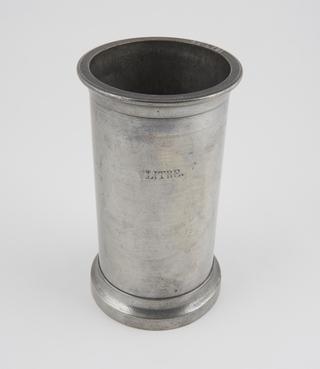 Pewter liquid measure for 1 litre