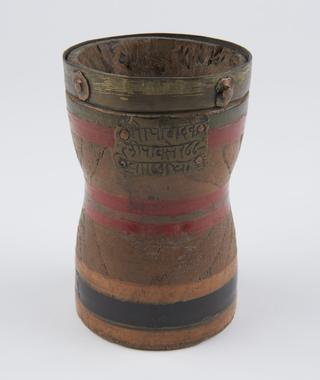 Wooden measure for grain, Indian