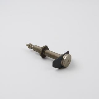 Motor car tyre valve