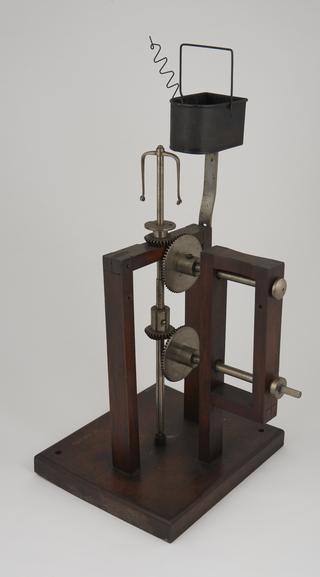 Silk cocoon stripping machine