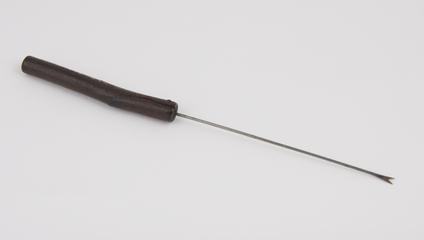 Reed hook