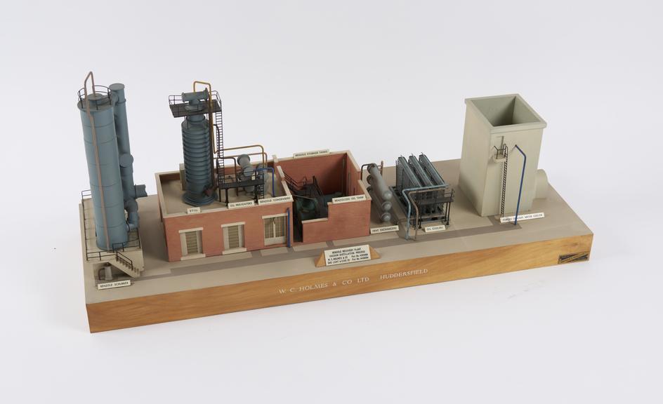 Model of Benzole recovery plant, vacuum distillation process.