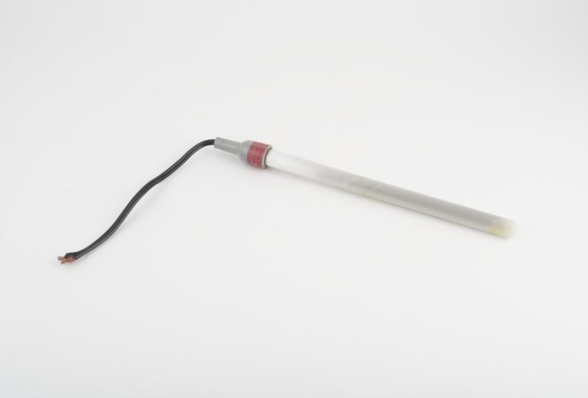 Red-rod' small laboratory immersion heater'