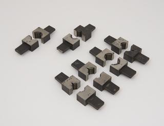 Set of six dies 3/8" to 5/8"