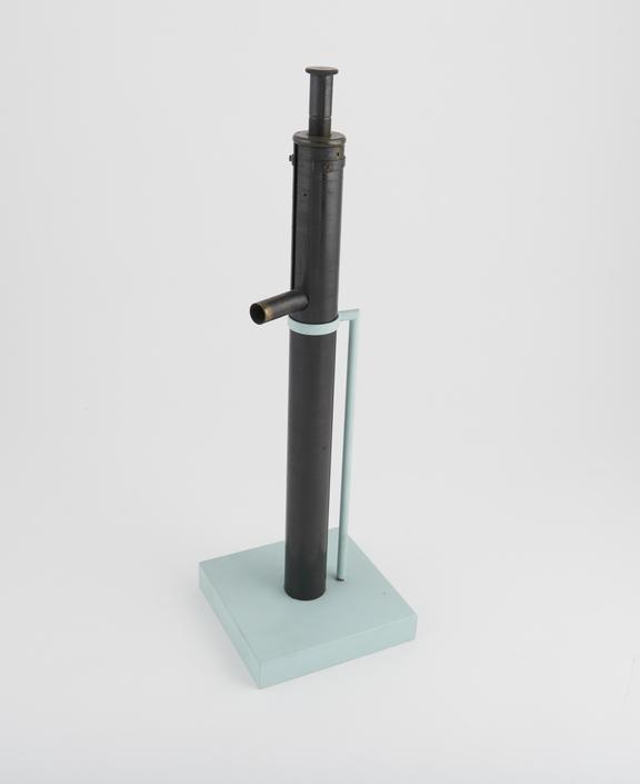 Dines portable anemometer by L. Casella, 1892, for use at sea.