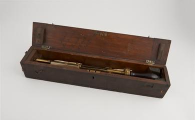 Pressure-plate anemometer (canvas sail acting on spring balance) in fitted wooden box