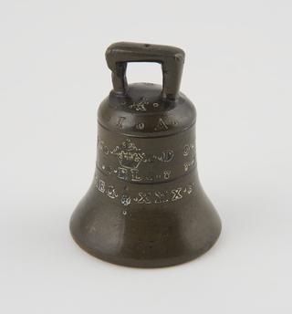 Queen Elizabeth's Exchequer standard avoirdupois bronze weight