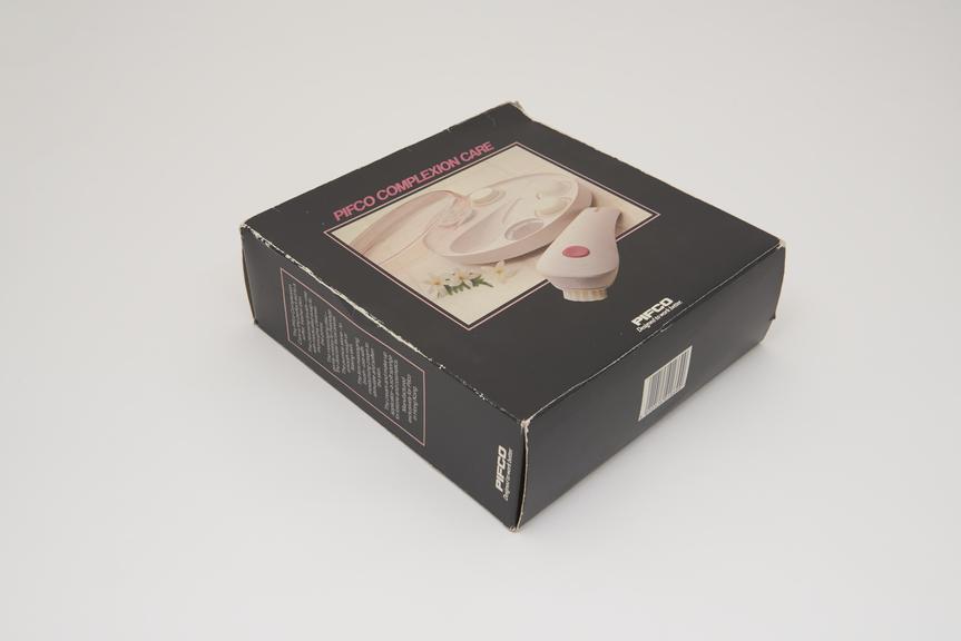 Original packaging for the PIFCO Complexion Care Kit (Model no