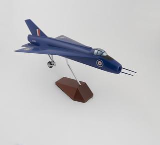 Model of the Short SB5 aircraft