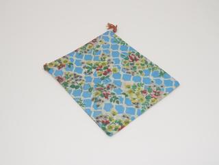 Plastic wash bag with floral pattern