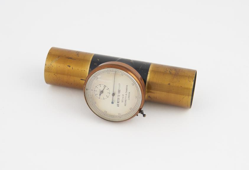 Air meter no. 1458, by Negretti & Zambra, London. 1930s.