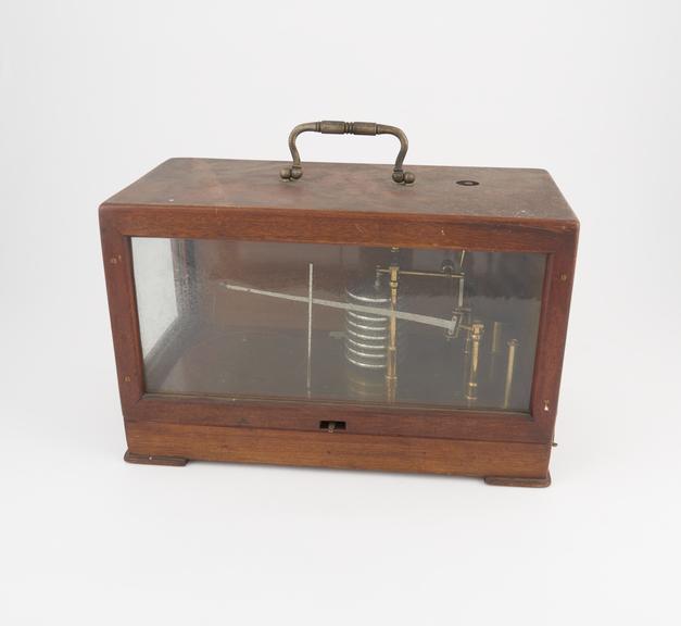 Open scale barograph, MO 2840, by Short & Mason Ltd