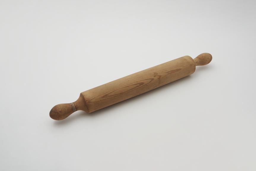 Wooden rolling pin, unsigned, 1945-65.