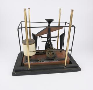Self recording mechanism from Negretti & Zambra's improved self recording rain gauge No 206