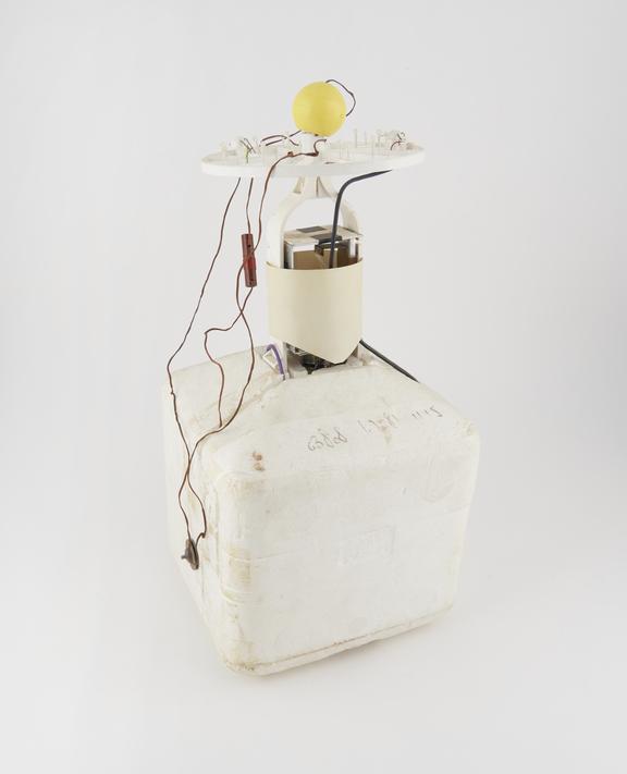 MO radiosonde, Mk 3. Marked '03808 1.7