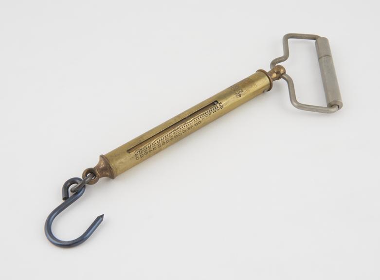 Fisherman's spring balance (no.15) to weigh up to 40lb