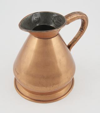 Copper wine and spirit measure