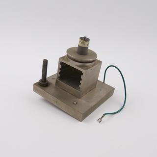 Component of rack with five Harwell type 2000 units