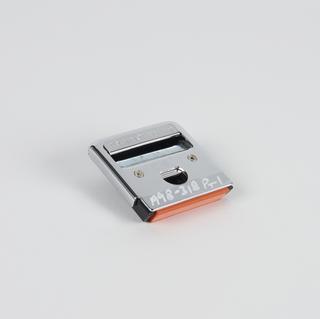 Locking section of Irvin seat belt clip