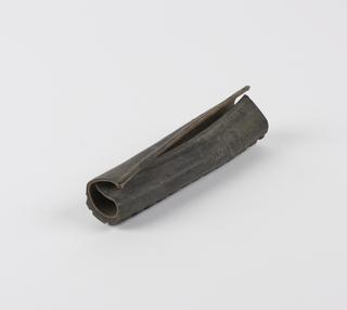 Section cover and tube of 1.5" Dunlop roadster wired tyre