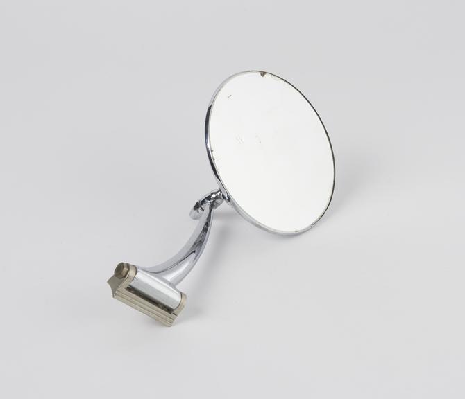 Wingard flexible wing mirror for motor vehicles