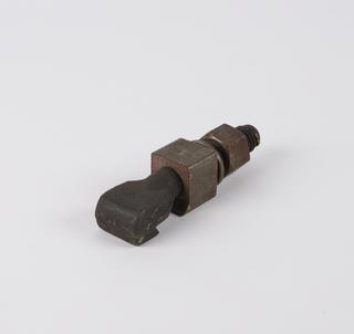 Tool for motor vehicle tyre