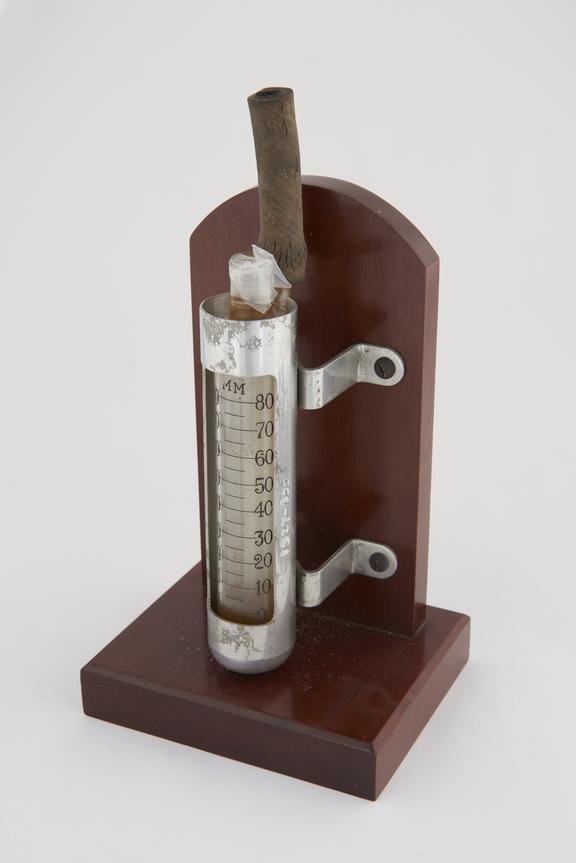 Glass U-tube Manometer by Cossor