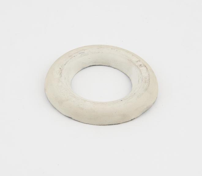 Rubber seal, 1 of 2, H: 15mm x W: 95cm, British, 1907-1912