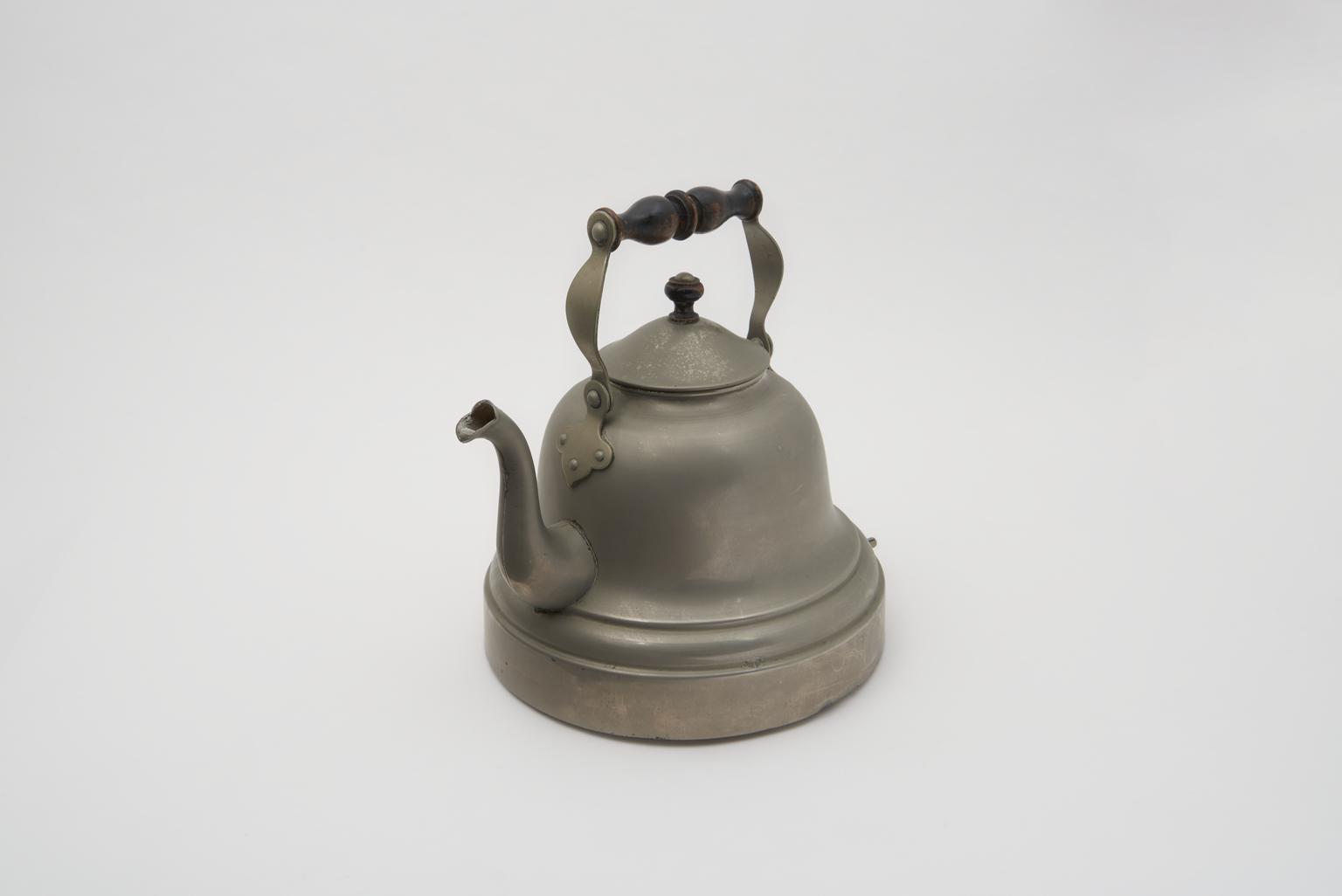 "Prometheus" electric kettle