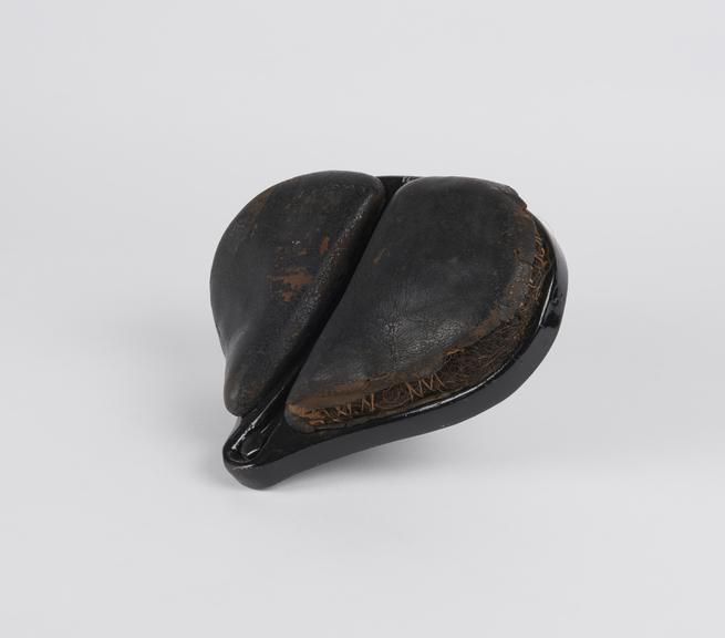 Lady's bicycle saddle, made by Christy, c. 1896