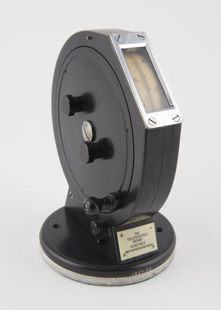 Bakelite "Celercertus" rotary slide rule (Brit patent no.413451)