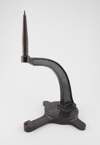 Cast iron stand for precision pantograph