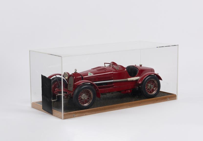 Alfa Romeo sports car, 1931, scale model