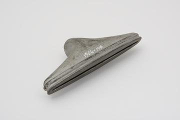 Wizard' hand-operated bellows domestic vacuum cleaner nozzle