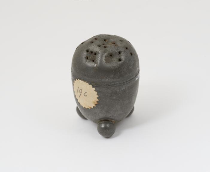 Spice or pepper pot, pewter, 1650-1850