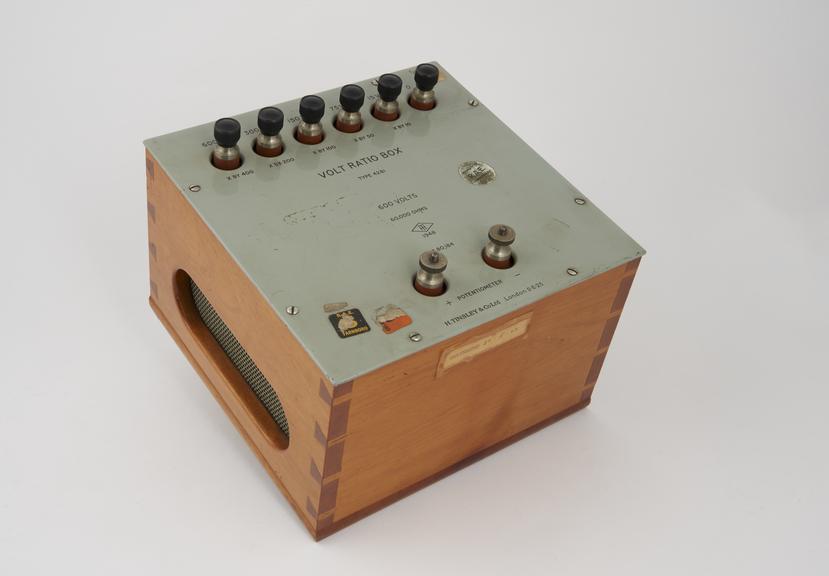 Volt ratio box Type 4281. 600 volt. 60000 ohm. No 80184.