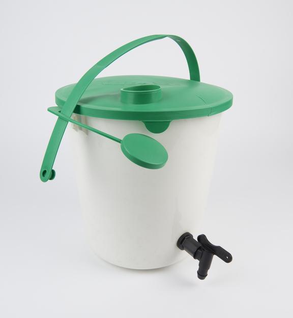 Polythene bucket with lid