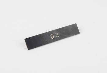 Small black label 'D2'