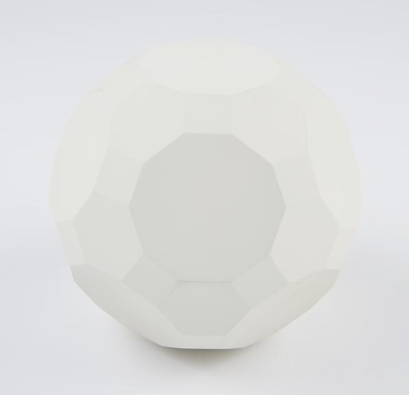 Calatan collection of semi-regular polyhedra: hexecontahedron