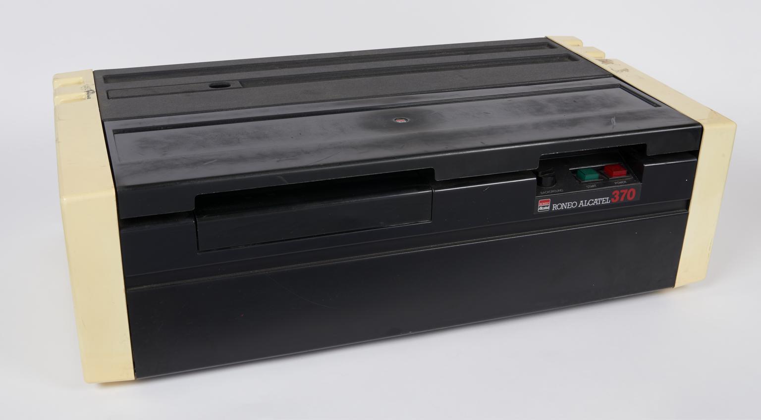 Model 370 Electronic Stencil Cutter serial no. RS 28343
