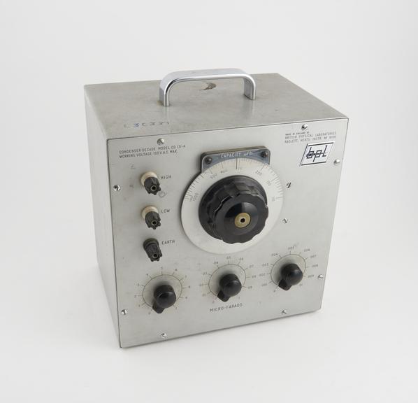 Variable standard capacitor, model CD 131-A, serial no