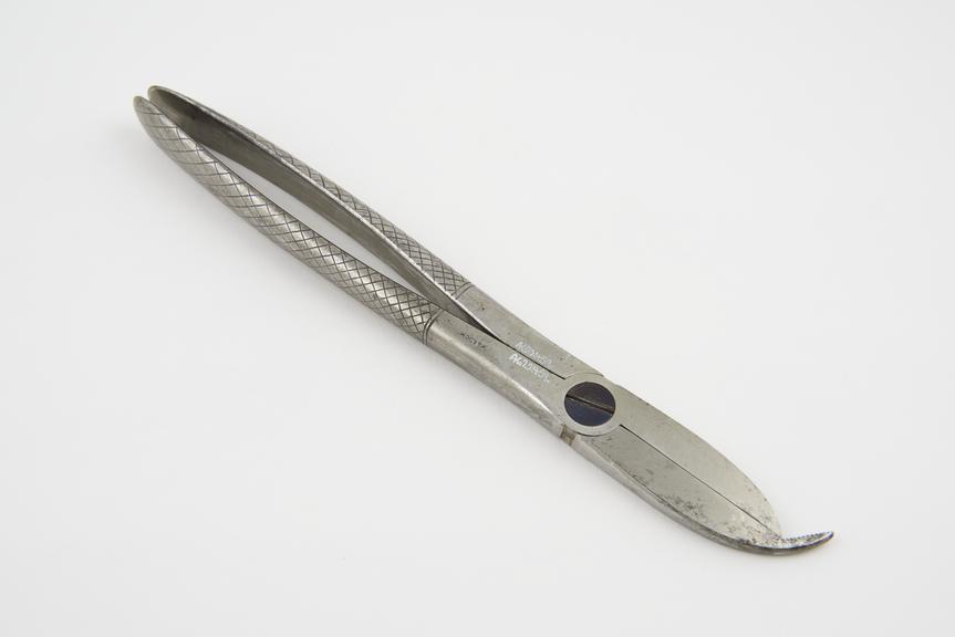 Bone cutting forceps, by Weedon, London, 1789-1856, steel