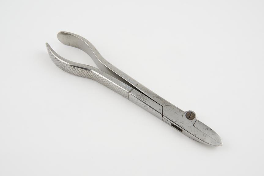 Forceps, bone cutting, Liston's with eccentric joint, by Weiss