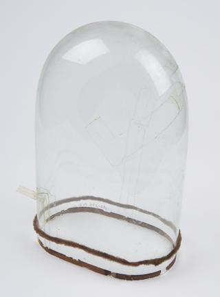 Glass dome for synchronome