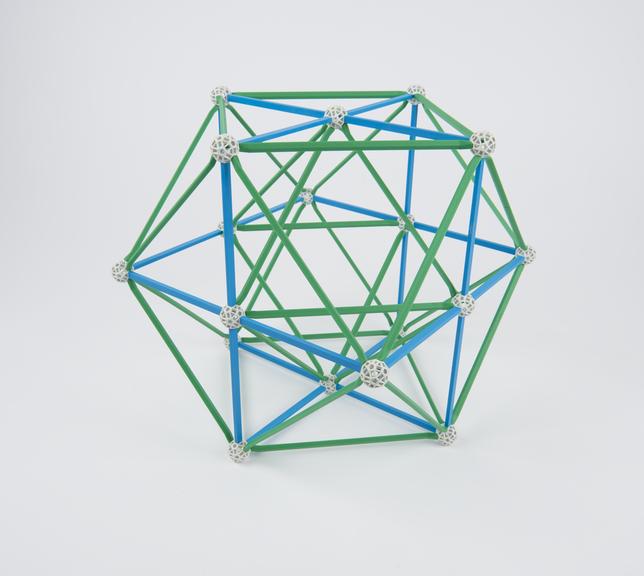 Icosahedral tiling