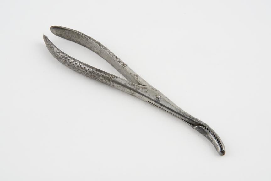 Bone forceps, steel, by Matthews of Portugal Street, London