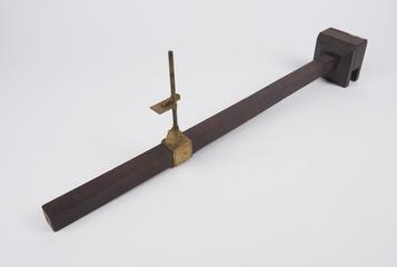 Square Section Rod with end for Clamping and Apparatus on Slides