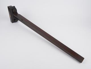 'T' Section Beam with a Bracket Mounted Clamp